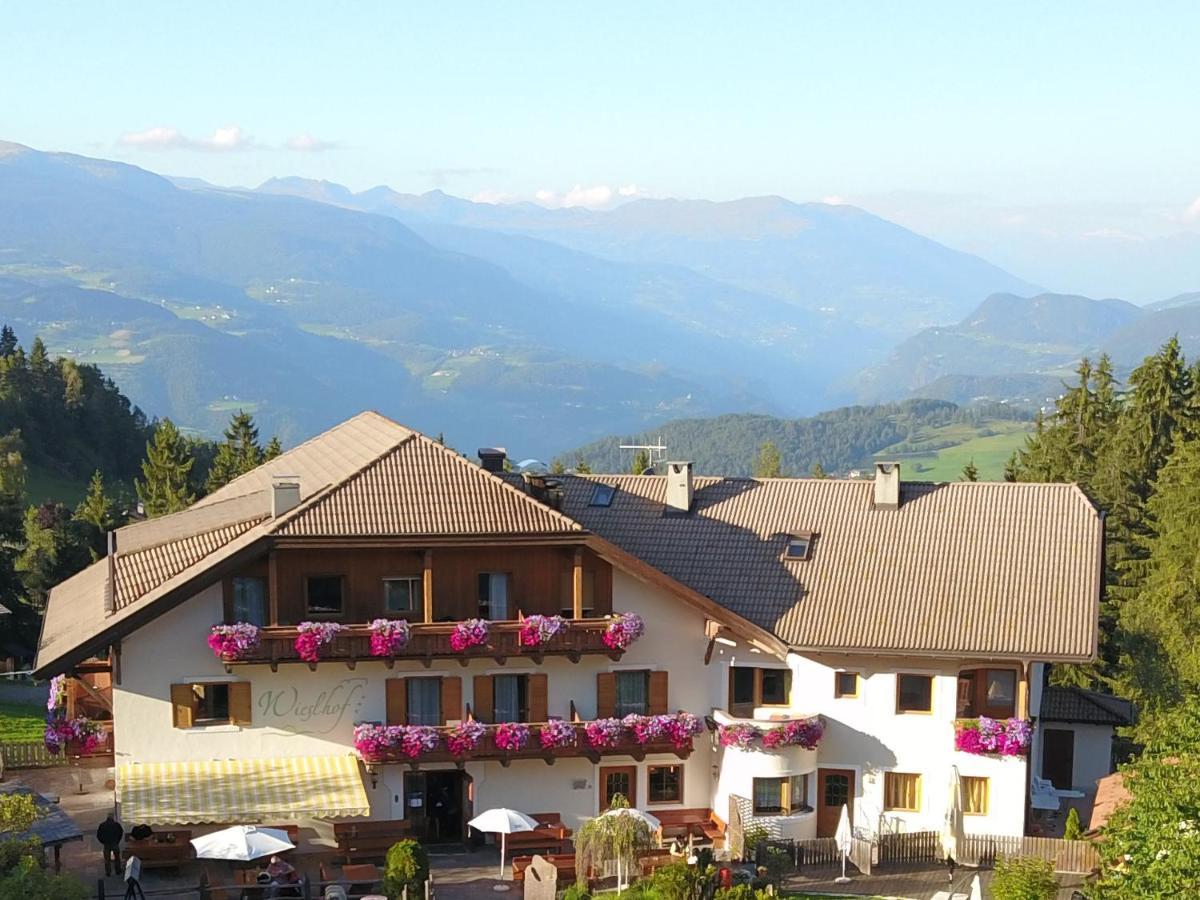 Hotel Wieslhof คอลเลปิเอตรา ภายนอก รูปภาพ
