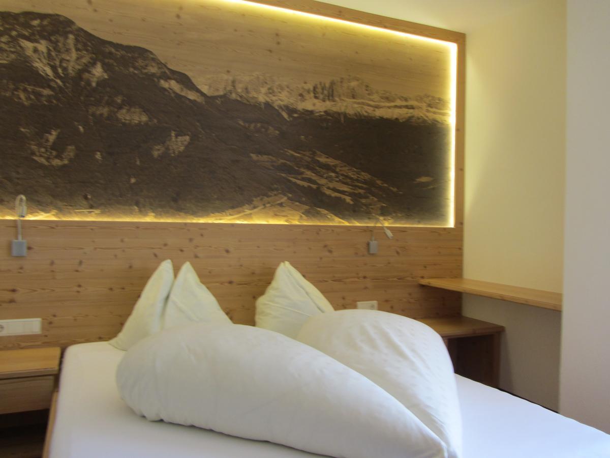 Hotel Wieslhof คอลเลปิเอตรา ภายนอก รูปภาพ